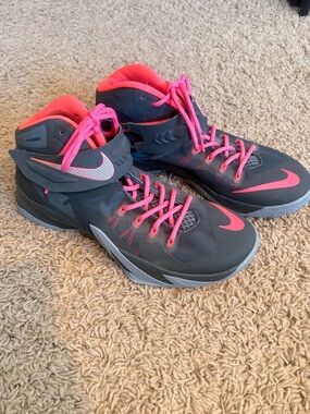 Nike LJ’s Men's Dark Gray and Pink Athletic Basketball Shoes..LeBron James